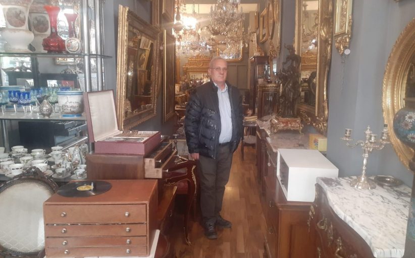 Osman Usta, Master of Gold Leaf and Restoration